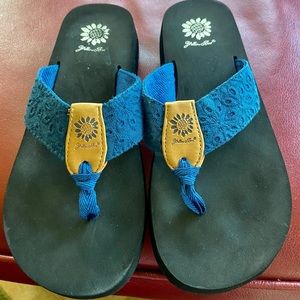 Yellow Box Women’s Flip Flops